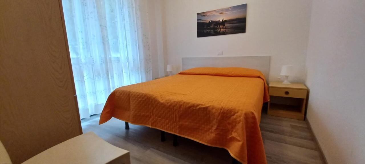 Casa Bivi - Apartments With 1 And 2 Bedrooms - Click Here For More Availabilities Lignano Sabbiadoro Zewnętrze zdjęcie