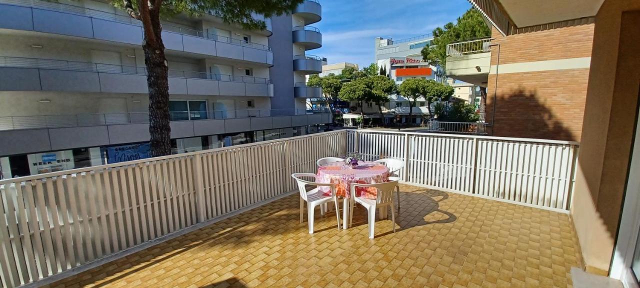 Casa Bivi - Apartments With 1 And 2 Bedrooms - Click Here For More Availabilities Lignano Sabbiadoro Zewnętrze zdjęcie