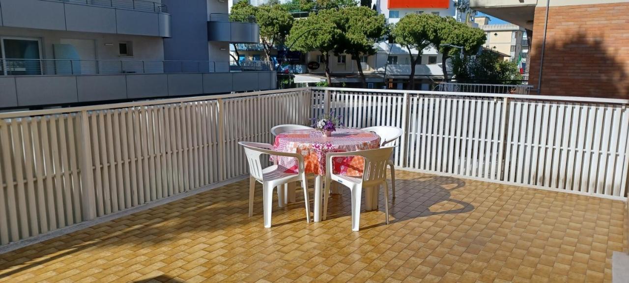 Casa Bivi - Apartments With 1 And 2 Bedrooms - Click Here For More Availabilities Lignano Sabbiadoro Zewnętrze zdjęcie